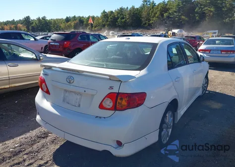 2010 Toyota Corolla S z USA, uszkodzony, nr VIN 2T1BU4EE3AC271263